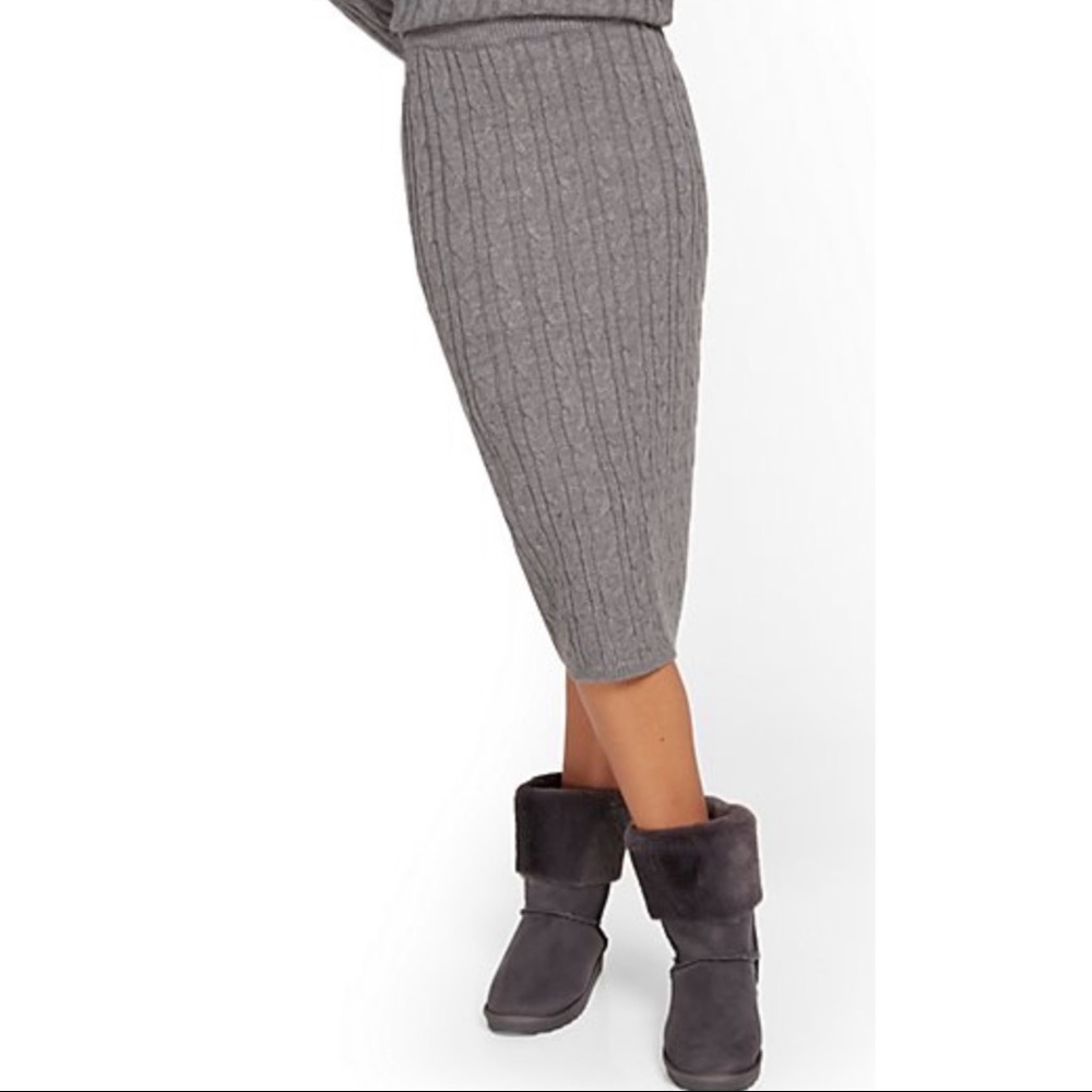 Gray Cable-Knit Skirt